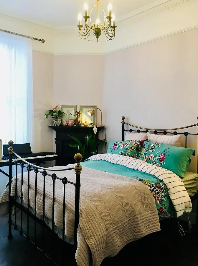 Good Times Edinburgh Elm Row City Centre Apartment