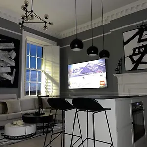 The York Place Apartment